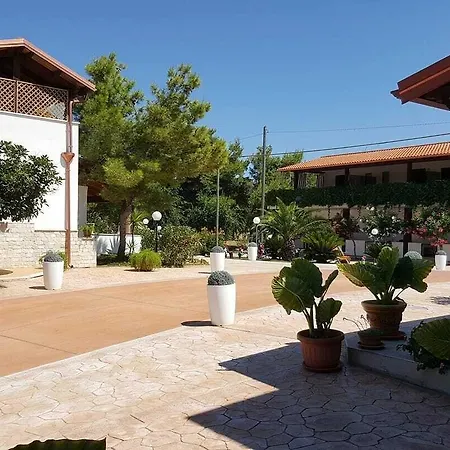 Prázdninový areál Villaggio Riviera *